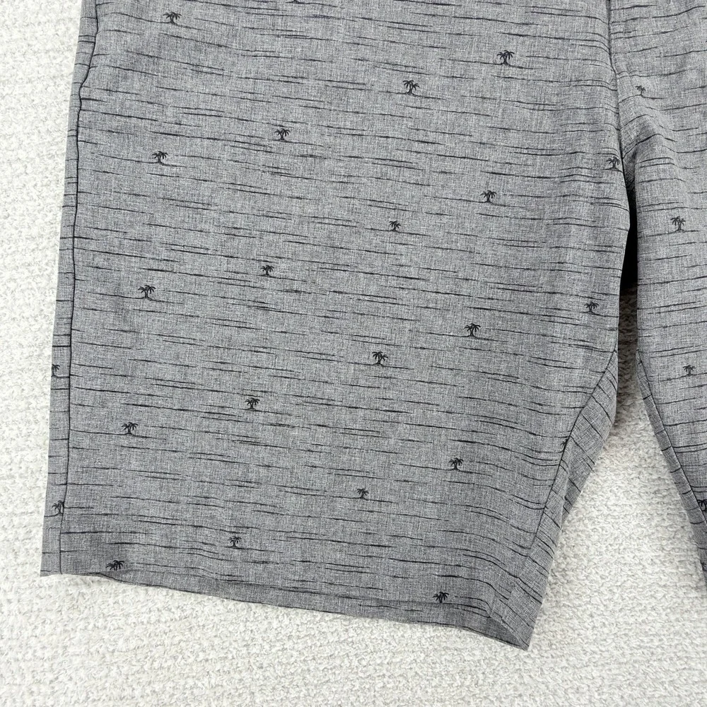 Travis Mathew Golf Shorts Mens 38 Gray Palm Tree Stretch Performance Lightweight